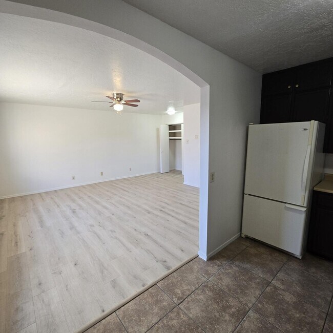 Photo - 358 Pueblo Solano Rd NW