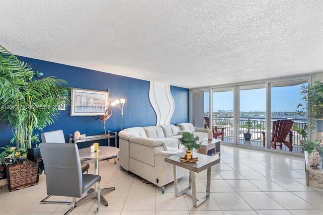 Building Photo - 18031 Biscayne Blvd Unit 1401