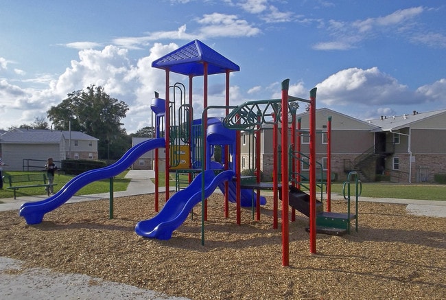 Photo - Berkeley Pointe