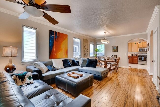 Sala de estar/comedor - 2687 S University Blvd