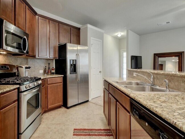 Photo - 1310 W Parmer Ln Unidad 18B