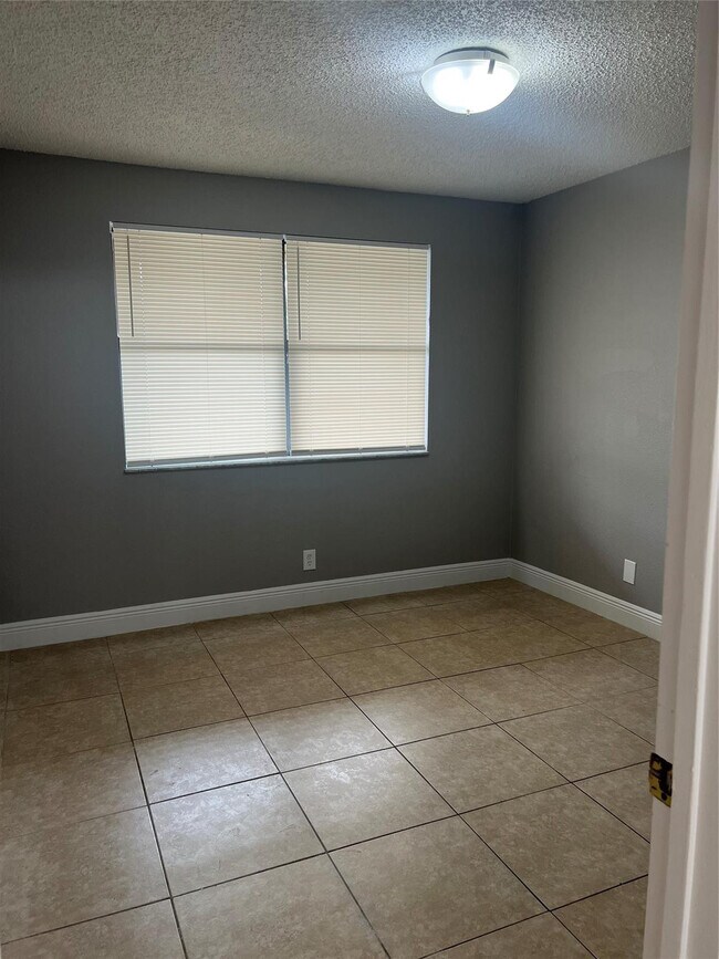 Photo - 179 SE 3rd St