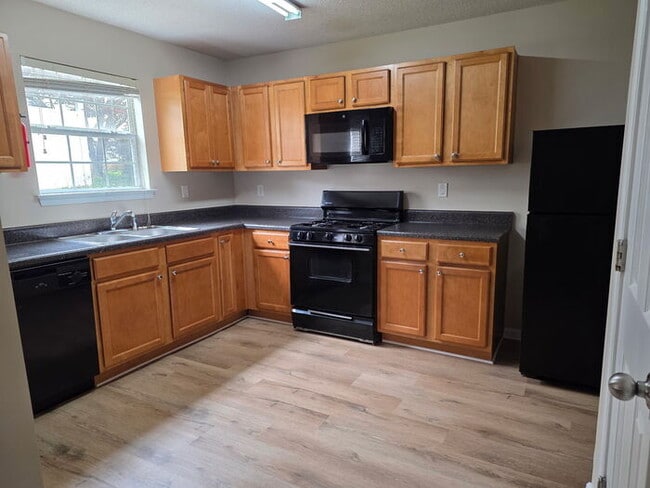 Photo - Renovated Just For You!