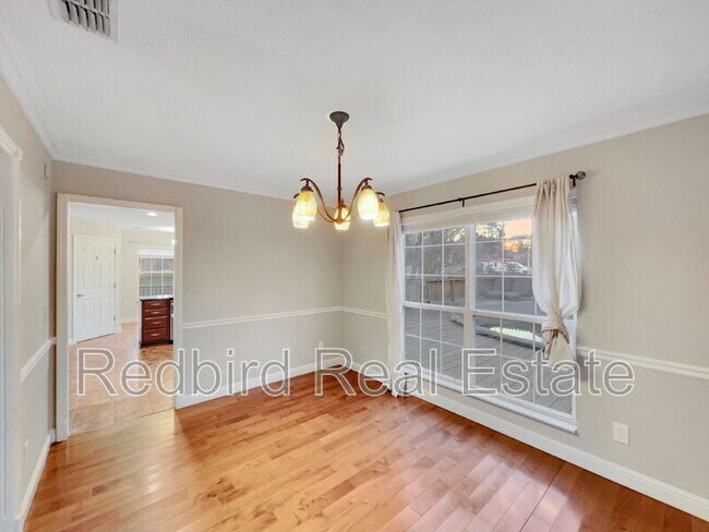 Photo - 399 Clarkston Dr