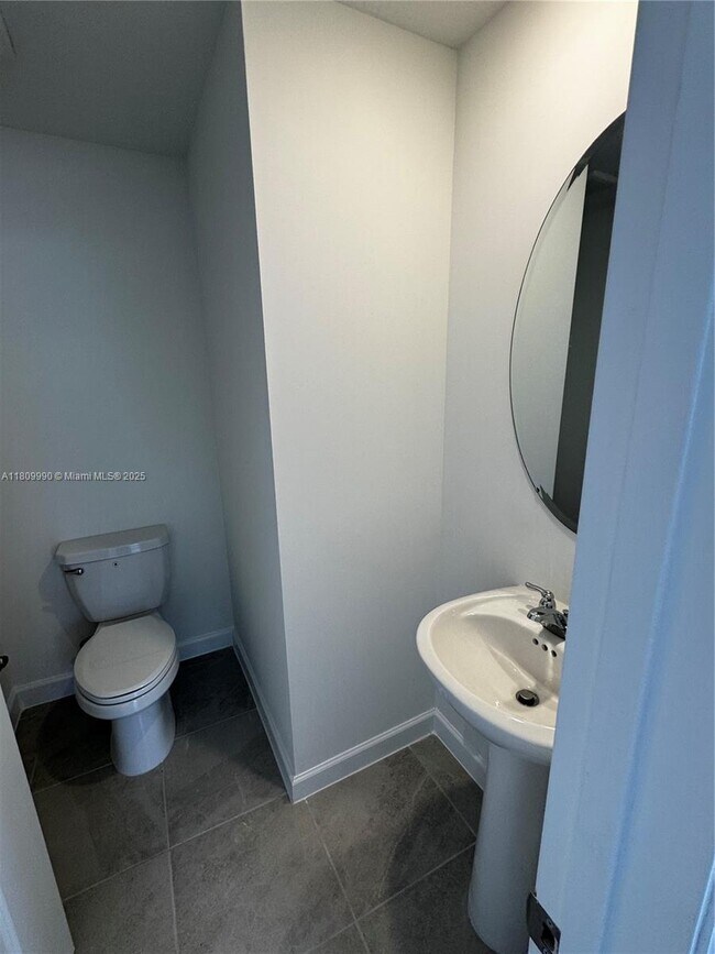 Photo - 128 SW 184th Way