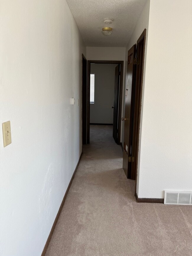 Robinwood Apartments
