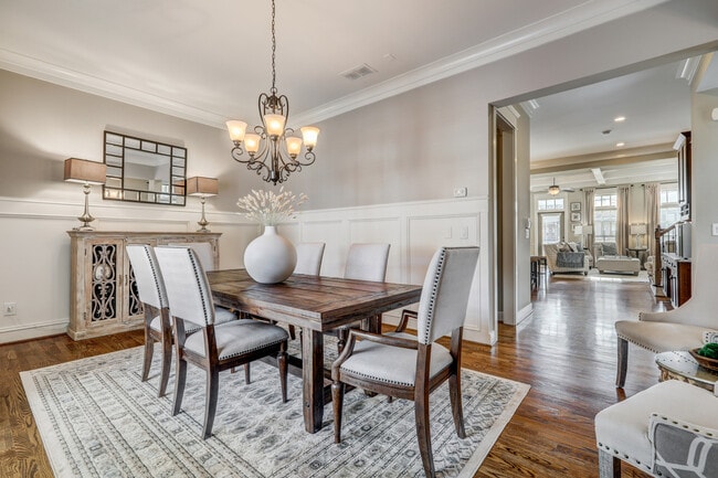 Photo - 2114 W Village Xing