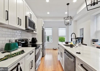 Photo - 721 N 40th St