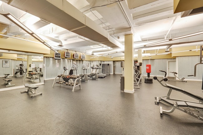 Photo - 151 E Washington St