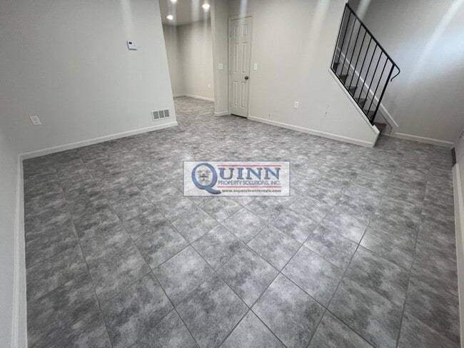Photo - 317 Willow Dr