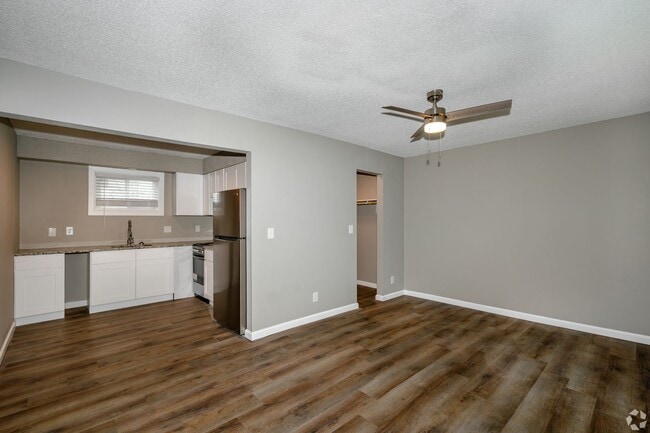 Photo - Lux Off Riverwalk