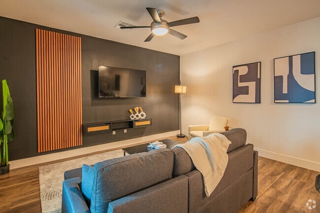 Building Photo - 15501 N Dial Blvd Unit ID1263131P Rental