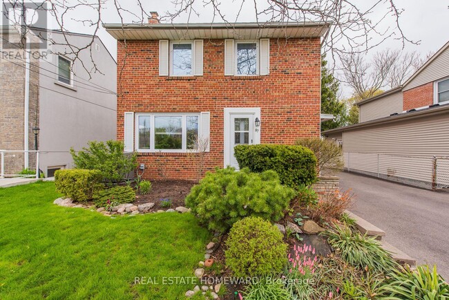 Photo - 87 Ashbourne Dr