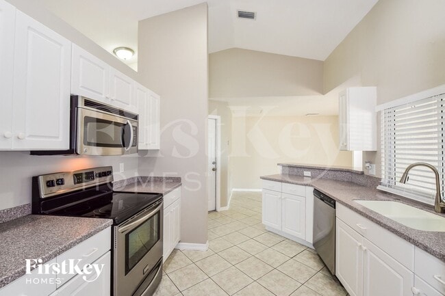 Photo - 4618 SW 17th Pl