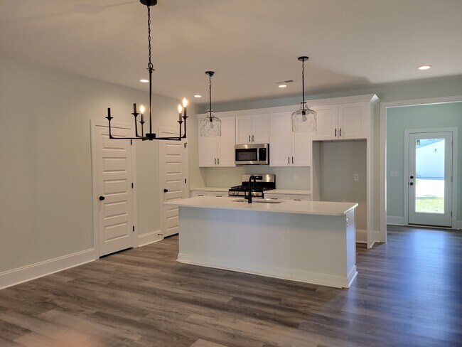 Photo - 3901 Harkers Way