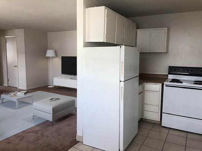 Photo - 23 Girard Ave Apartments