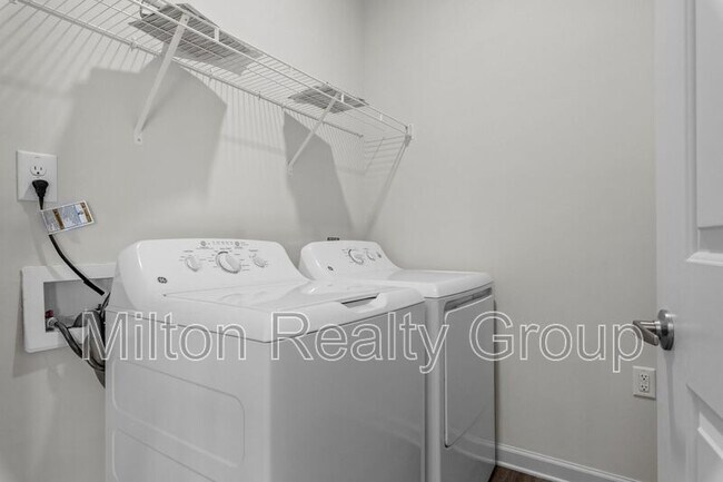 Photo - 120 Grove Cir Unidad APT. 203