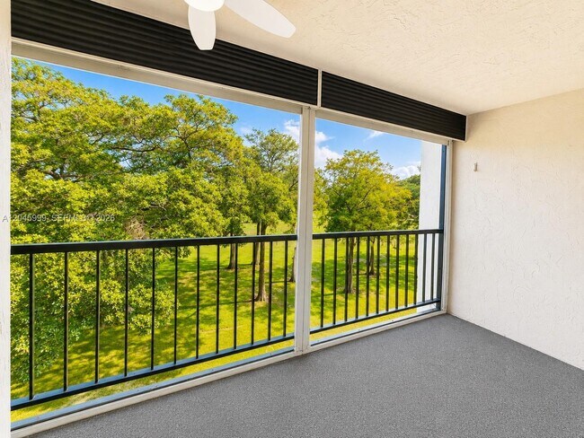Photo - 6080 NW 44th St Unidad 410