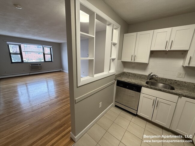 Photo - 268 Grove St Unit 10