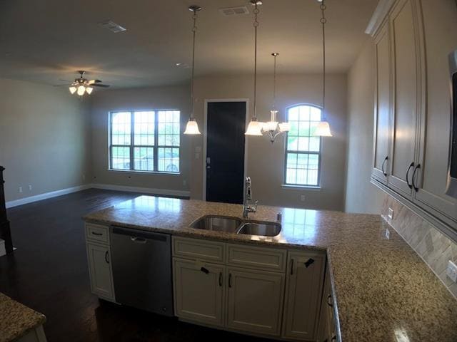 Photo - 6156 Rilla St