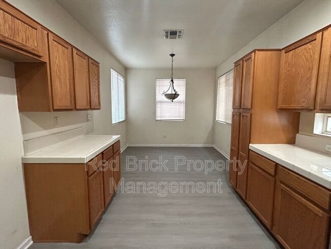 Photo - 3577 Santiago Ave