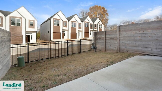 Photo - 3401 Redbud Ln Unit 3403