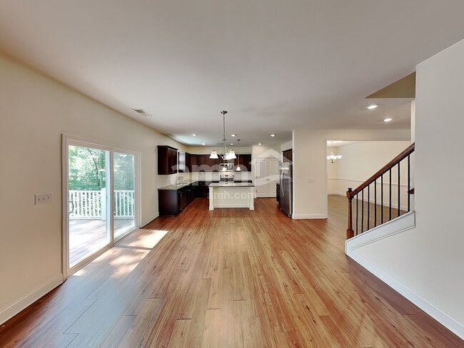 Photo - 3021 Greenmont Cir