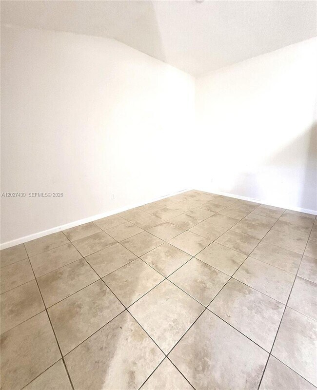 Photo - 1011 Crystal Way Unit N