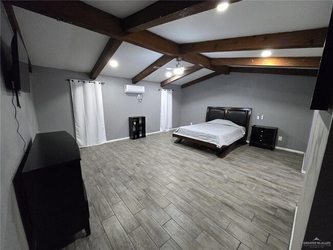 Photo - 12 E Tulipan Ave