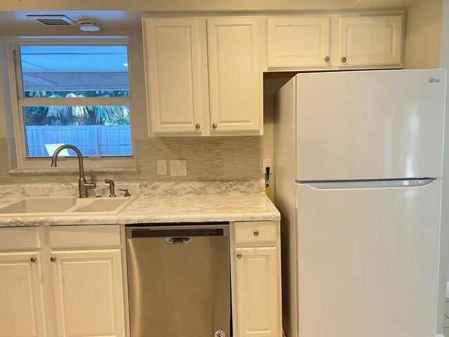 Photo - 540 S Manor Dr