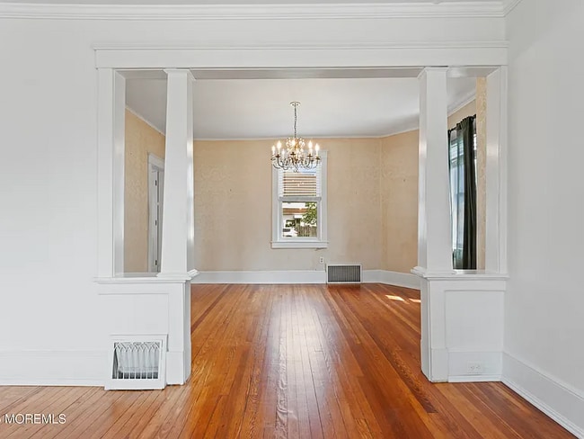 Photo - 42 Chestnut St