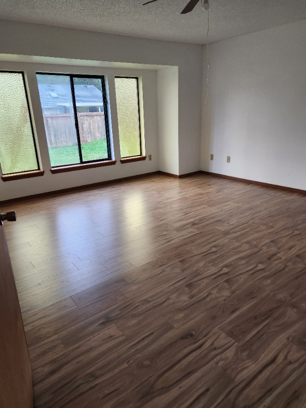 Photo - 239 176th St E