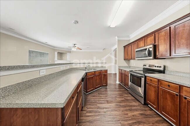Photo - 803 Celtic Crossing Dr