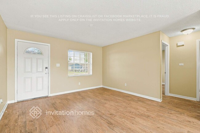 896 McKenny Ave