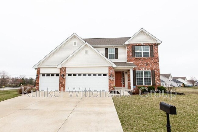 Photo - 2724 Ambridge Dr House