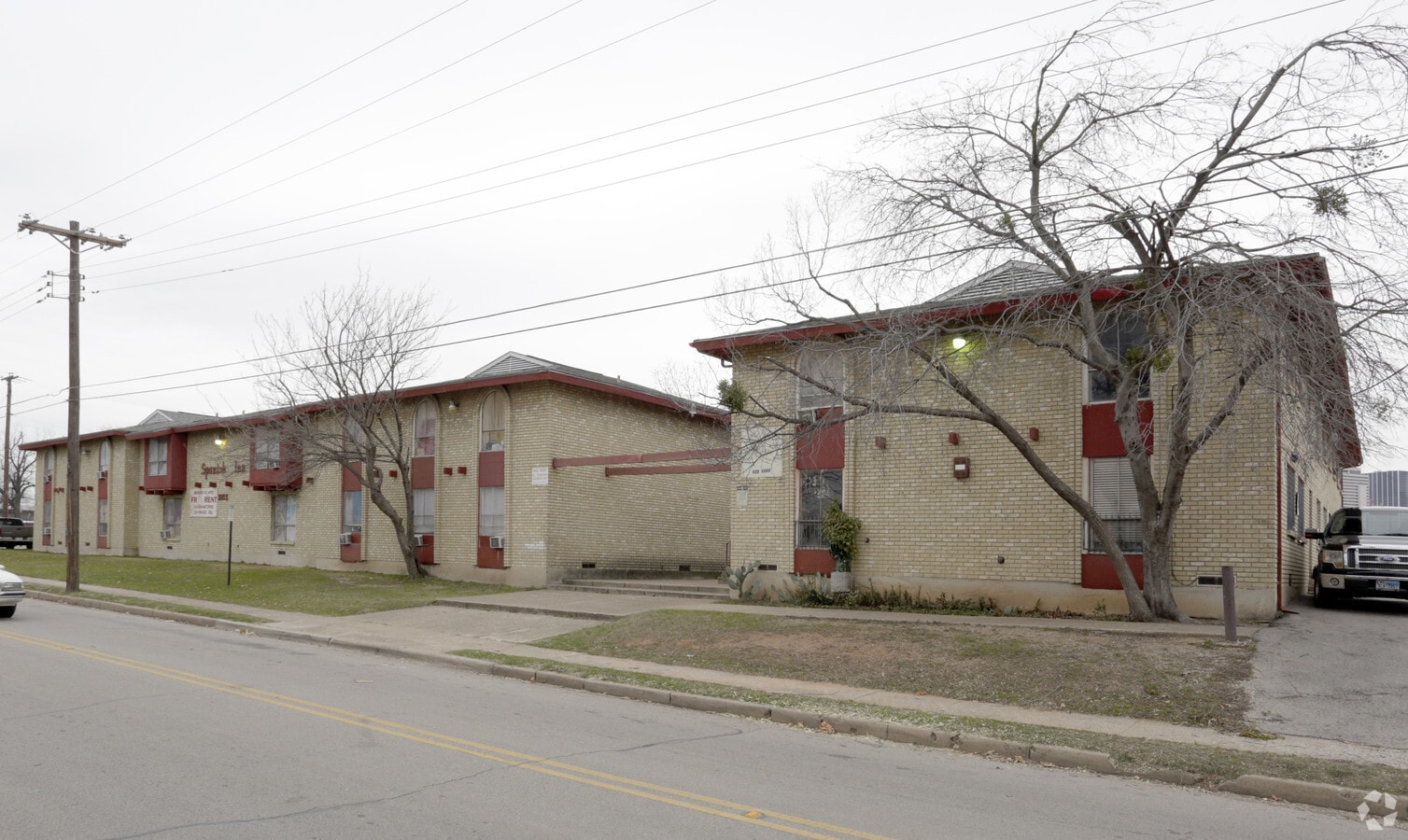 Hickory Park Apartments - Hickory Park Apartments