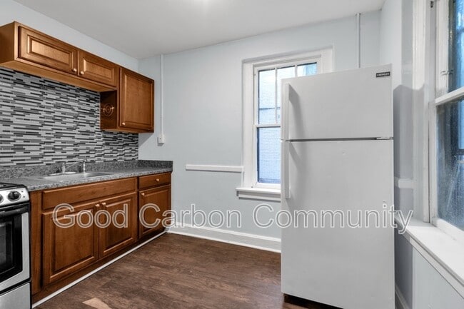 Photo - 870 Lafayette Ave Unidad 111