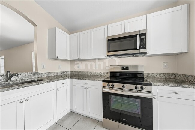 Photo - 18534 Kentisbury Ct
