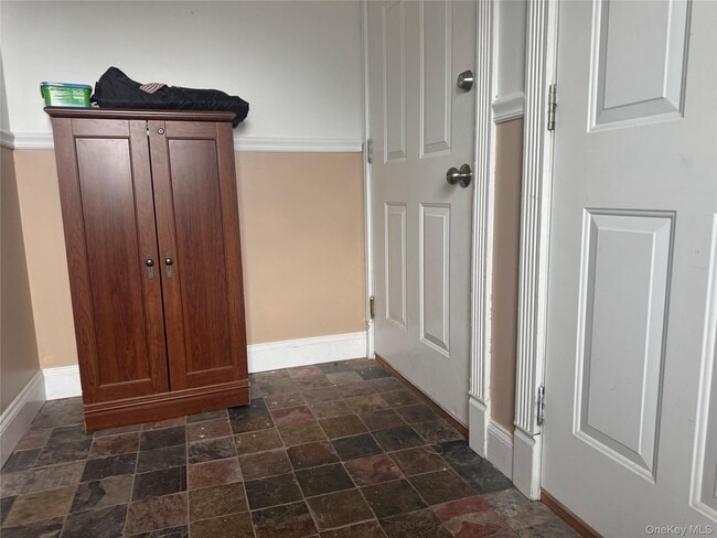 Photo - 1035 Main St Unit 3