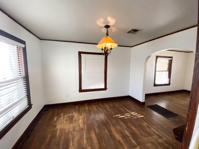 Photo - 1631 W Cherokee Ave