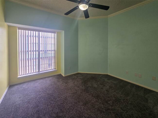 Photo - 921 Marine Dr Unit 327