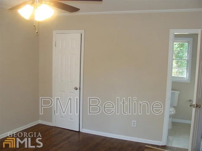 Photo - 2881 Monterey Dr