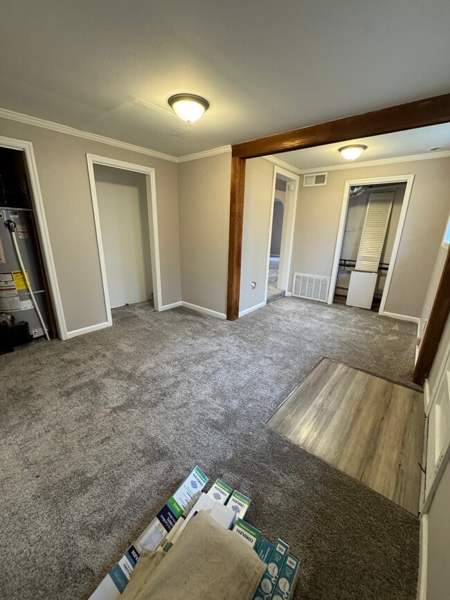 Photo - 1237 E Riverside Dr