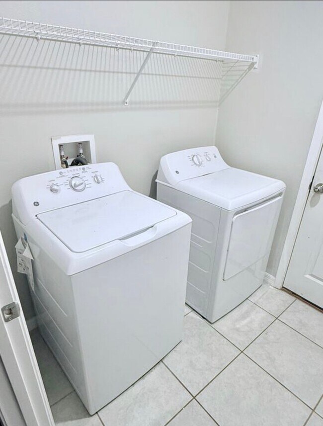 Photo - 7109 Amelia Cove Ct