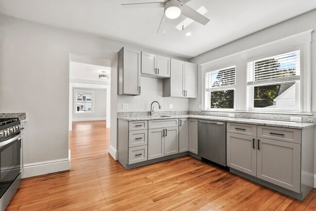 Building Photo - 61 Verchild St Unit 1