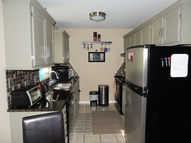 Photo - 430 Queens Rd Unit 131