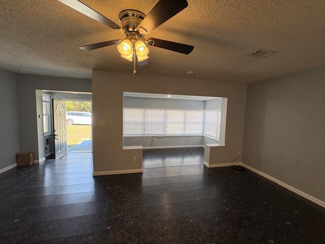 Photo - 333 Edge Ave