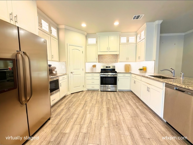 Photo - Modern 3-Bedroom Home with Office in The Greenways