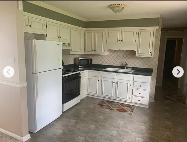 Photo - 2829 Hillside Dr