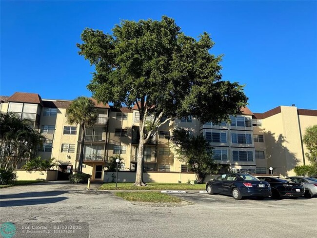 Photo - 7300 NW 17th St Condominio Unidad 109